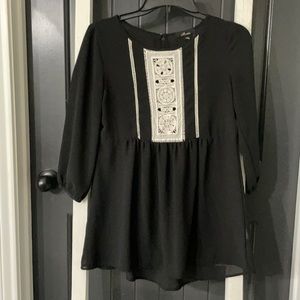 Monteau see through tunicp. GUC. Size S.